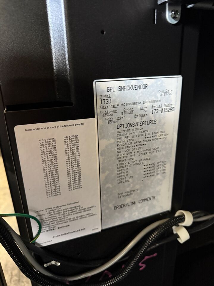Crane GPL 173 Shallow Snack Vending Machine