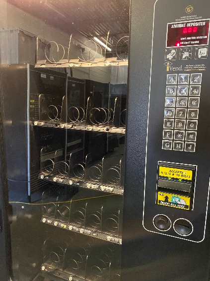 USI 3130 Snack Vending Machine